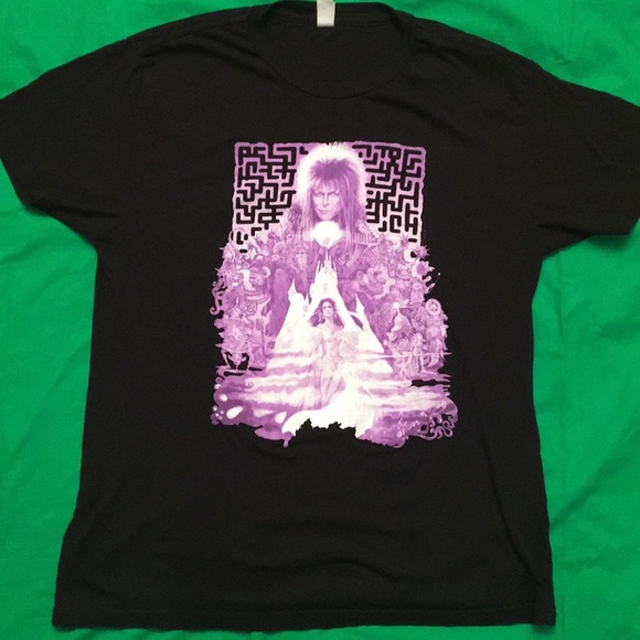 Tops - Unisex labyrinth tee